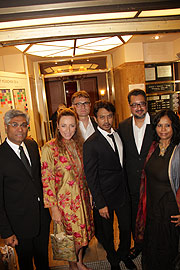 Kamran Sadar Kan (Camino Filmverleih), Diana Iljane, Johannes Rexin (Camino Filmverleih), Irrfan Khan, Anup Singh, Sutapa Sidkar (v.l.n.r.) (©Foto.: Martin Schmitz)